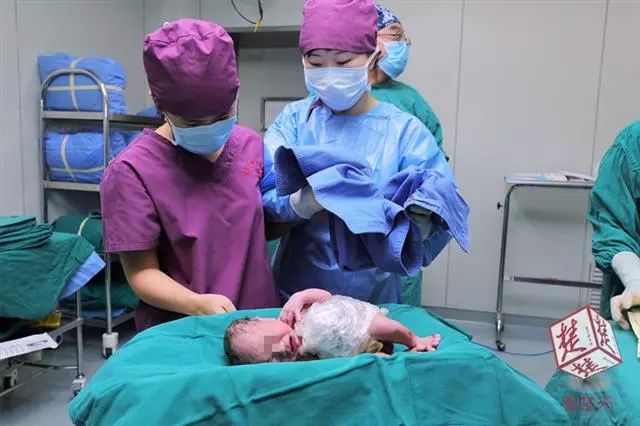 产检发现胎儿腹部包块,产检看到宝宝肚子上有个洞