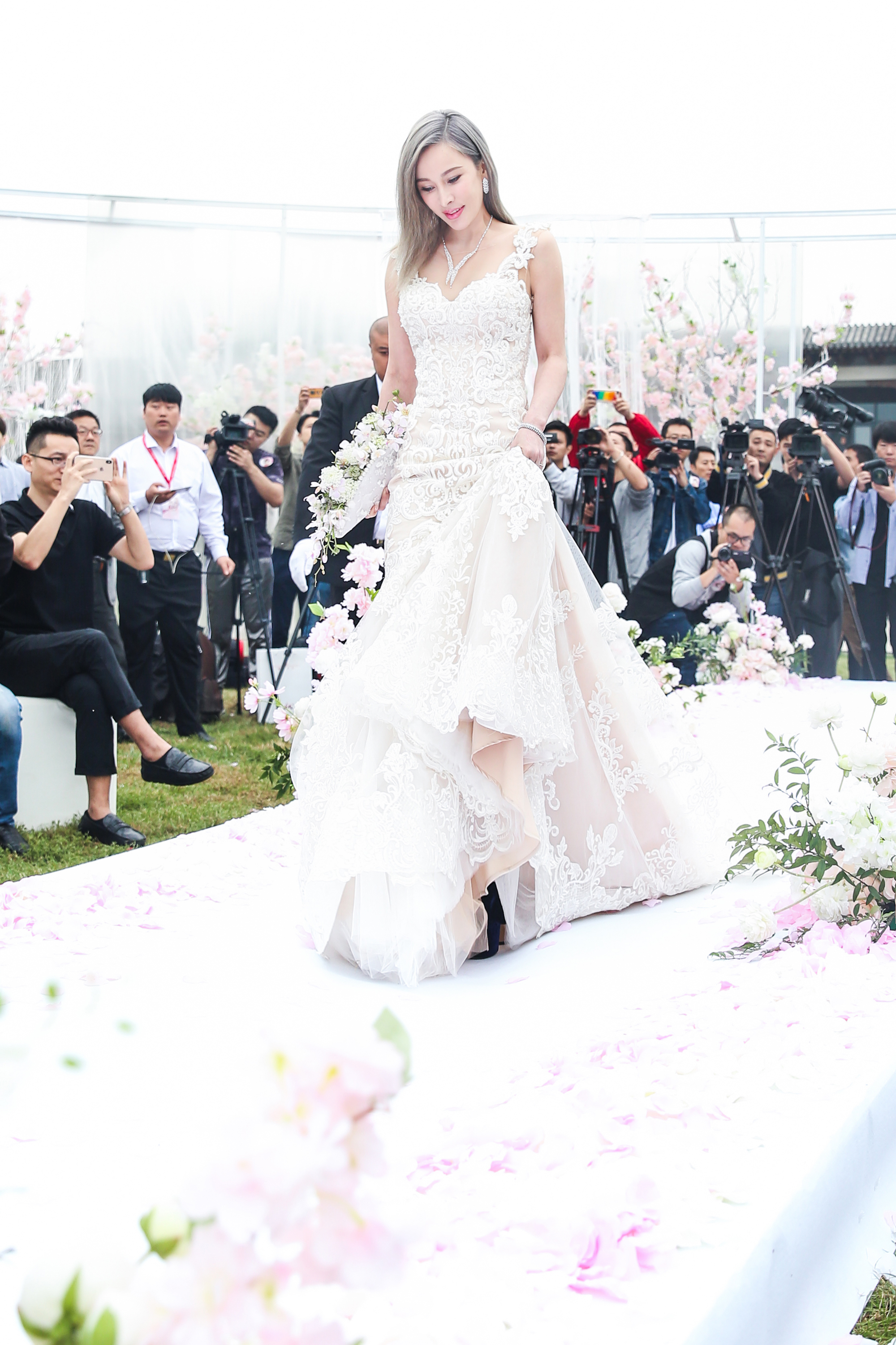 温岚参加新人秀,温岚嫁给了谁