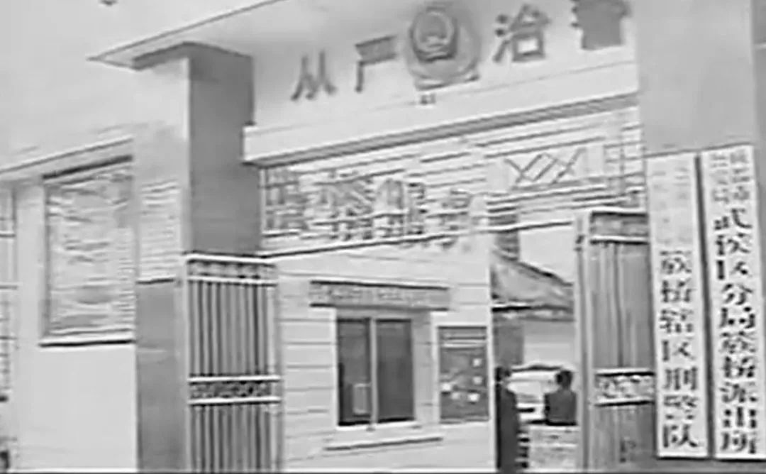 虐妻狂魔：他让她早请示晚汇报，夜里还要写检讨｜夜行档案31