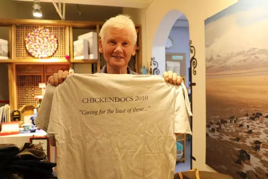 英国老奶奶患癌症,英国72岁老奶奶