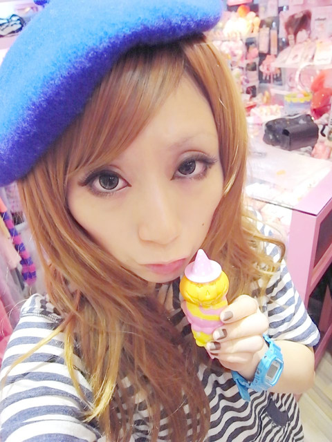 假发如何正确的戴,一片假发片的正确戴法如何不分层