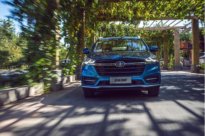 一汽骏派新款d80,手动骏派d80