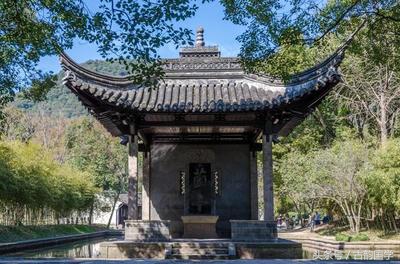 中国古代的亭台楼阁诗,描写亭台楼阁壮美最经典的诗句