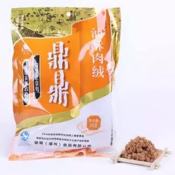 中国大妈出国探望儿子,行李箱被打开的那一刻,所有人都惊呆了!