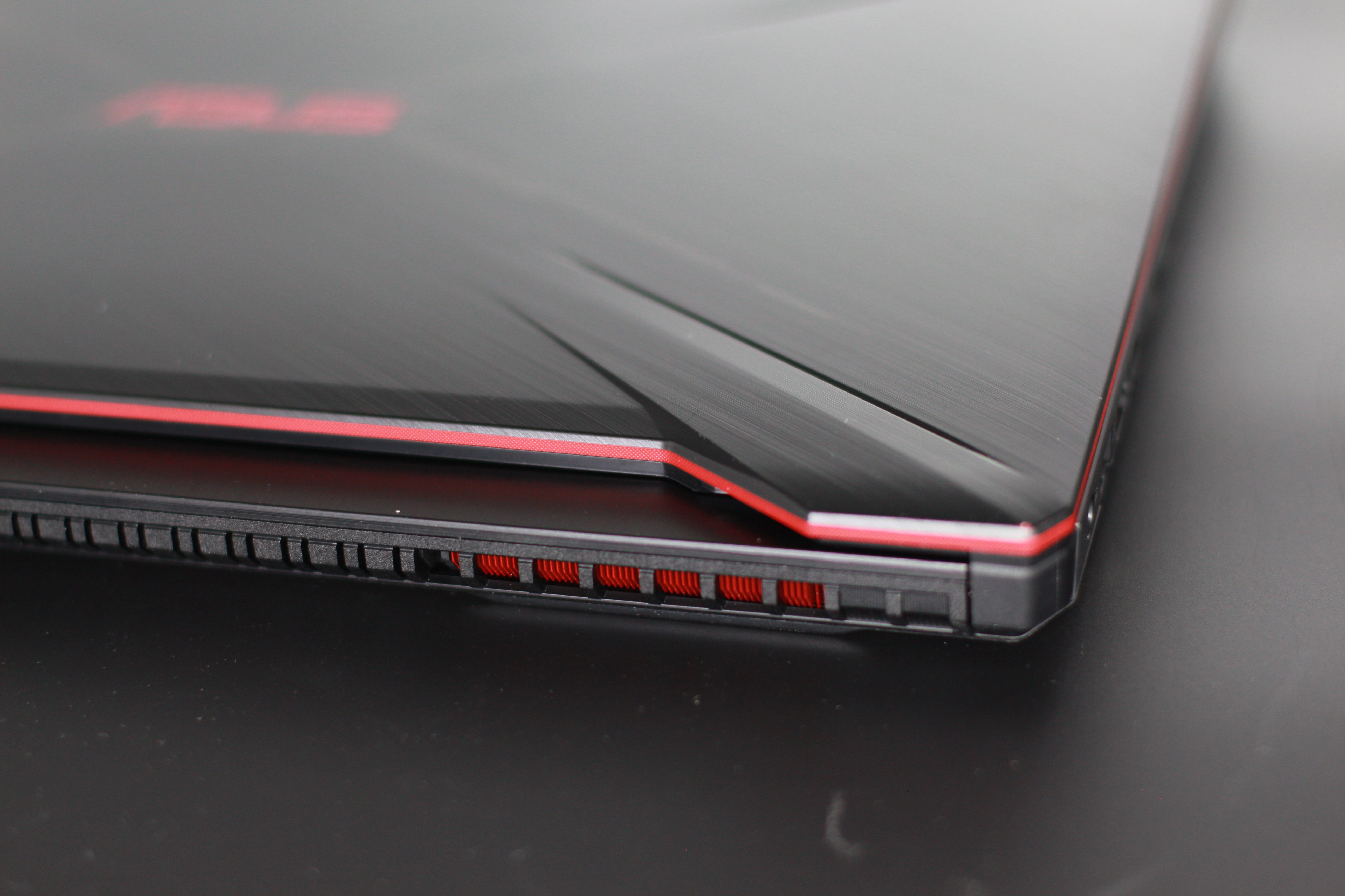 华硕飞行堡垒6评测gtx1060,华硕飞行堡垒6火陨版i51050ti