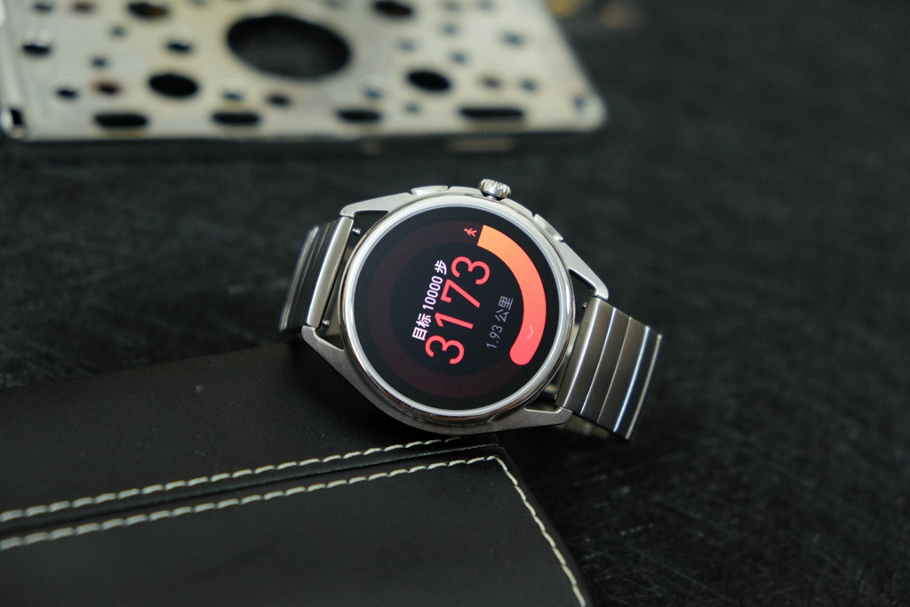 阿玛尼watch智能手表,applewatch对比阿玛尼