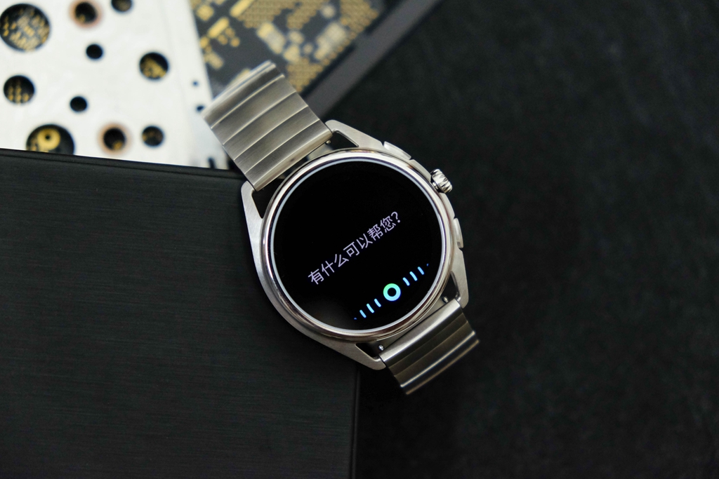 阿玛尼watch智能手表,applewatch对比阿玛尼