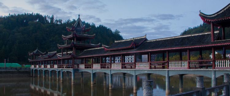 巴人故里清江画廊第二部,清江画廊巴人洞景区