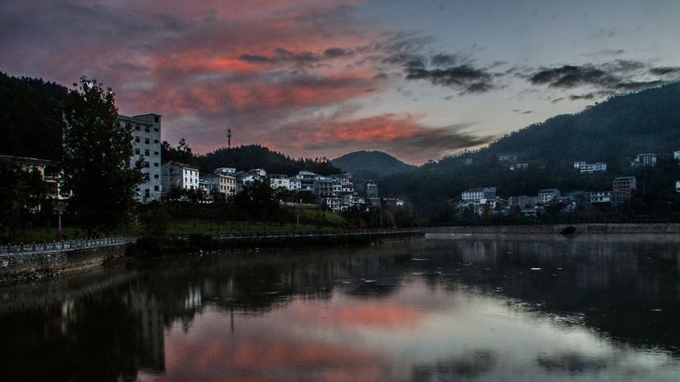 巴人故里清江画廊第二部,清江画廊巴人洞景区