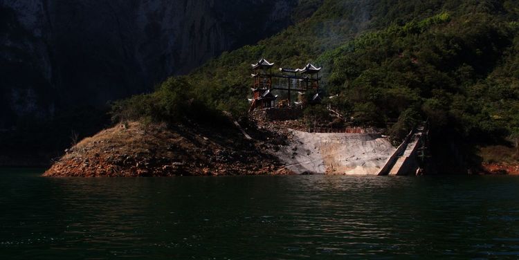 巴人故里清江画廊第二部,清江画廊巴人洞景区