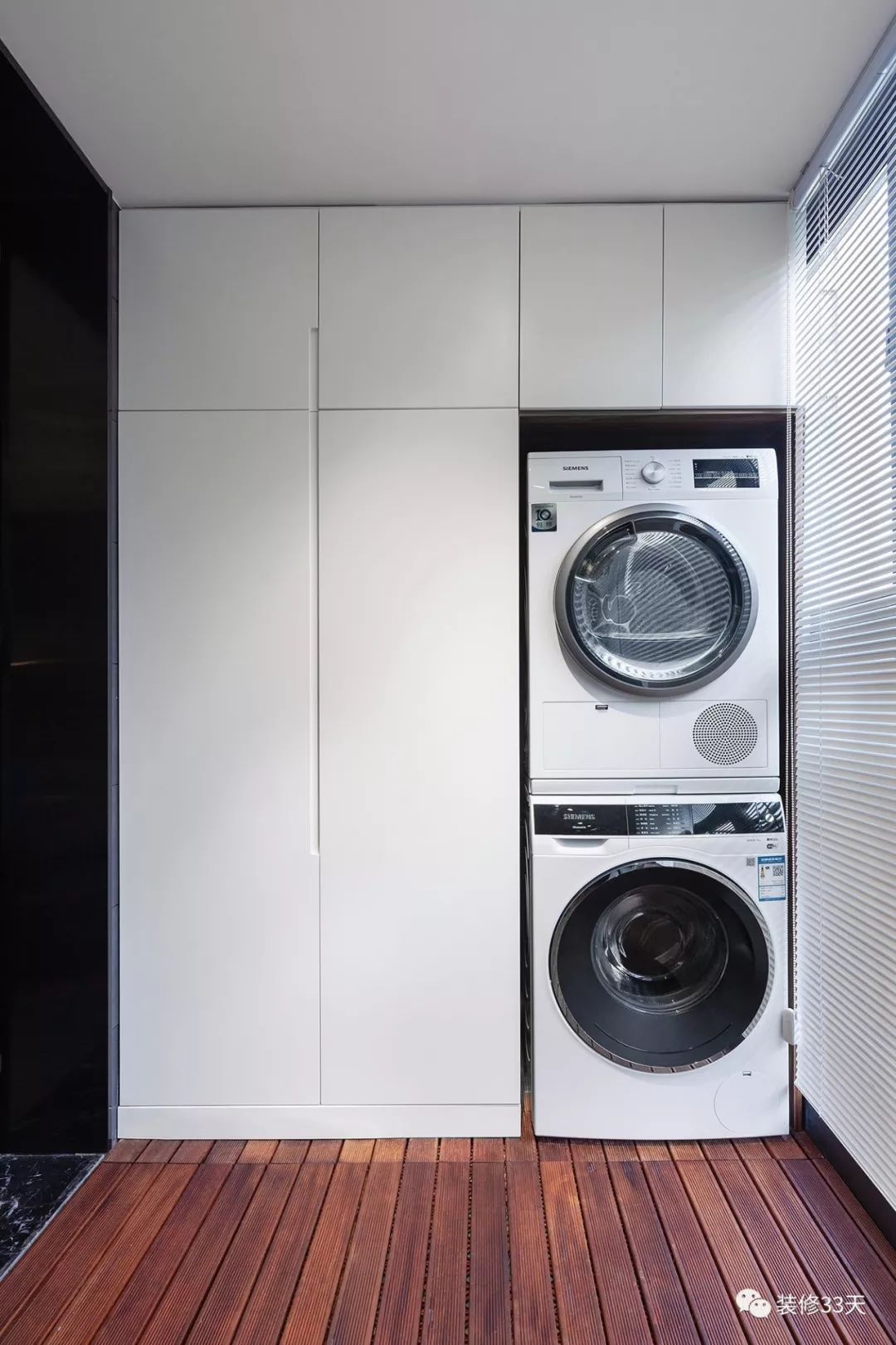 小三房客厅电视书柜一体,80平米两居客厅书房一体