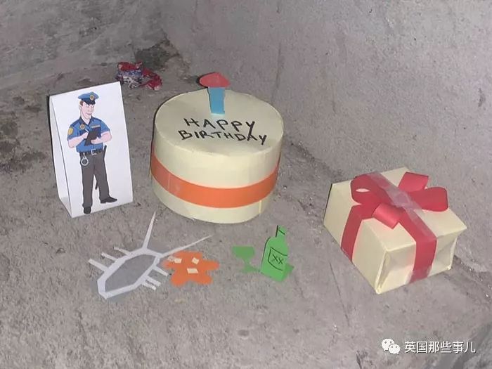 客厅发现一只死蟑螂,宿舍发现一只巨型蟑螂