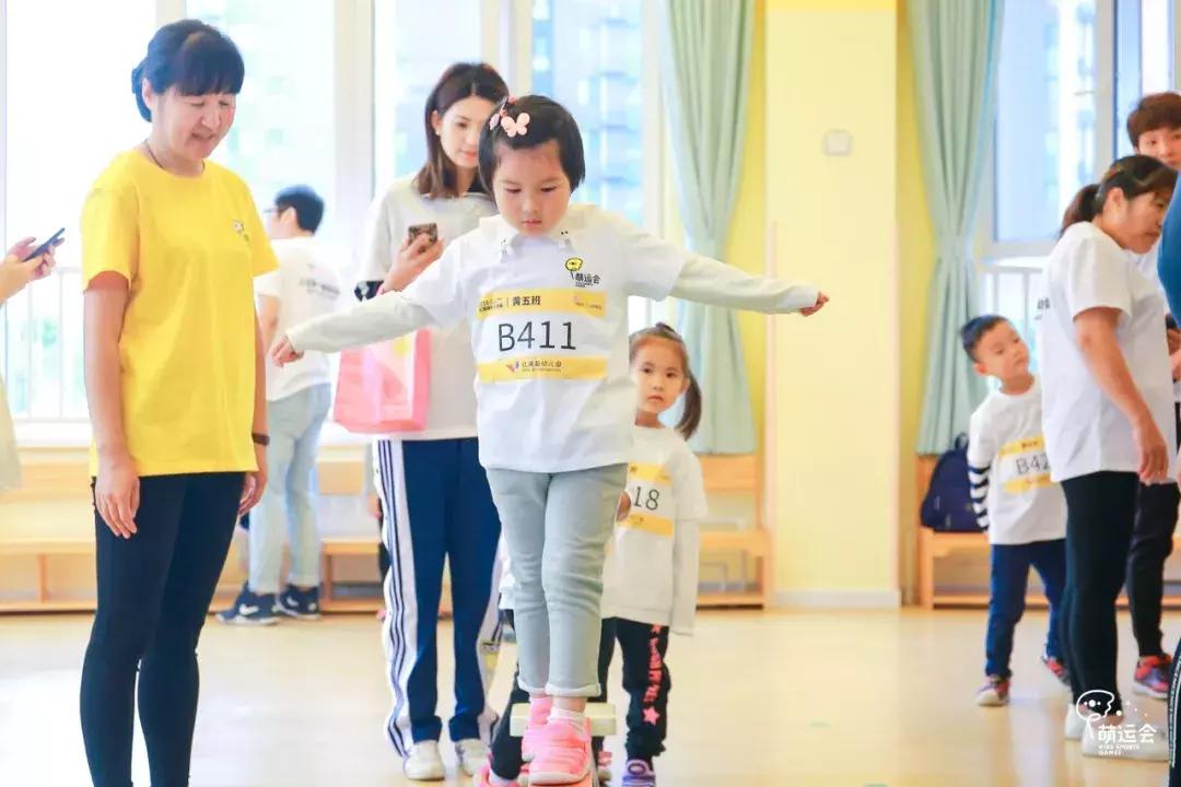 京派萌娃是哪一种画风，萌运会北京红黄蓝专场带您体验！