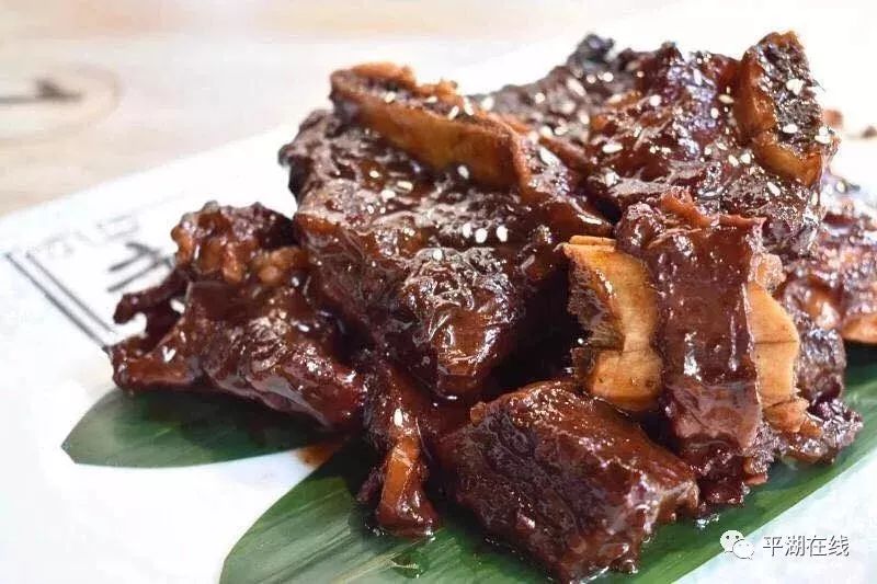 这家店我绝对不私藏！酸菜鱼嫩滑无刺，放心大口吃，超过瘾！一口“栽”在了这锅鱼上……