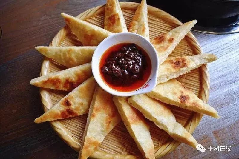 这家店我绝对不私藏！酸菜鱼嫩滑无刺，放心大口吃，超过瘾！一口“栽”在了这锅鱼上……