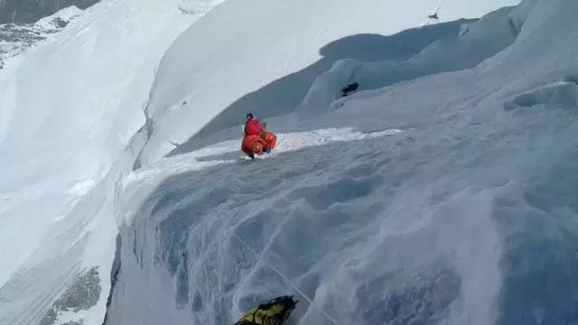 刚刚！罗静成功登顶希夏邦马峰，完成十四座