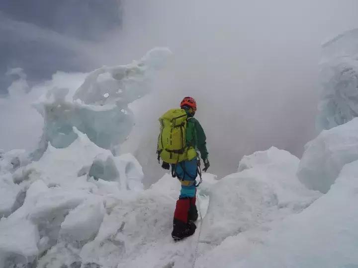 刚刚！罗静成功登顶希夏邦马峰，完成十四座