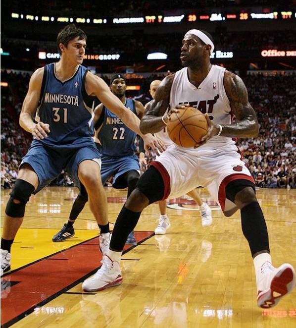 03韦德为什么最早到达巅峰,03年韦德夺冠