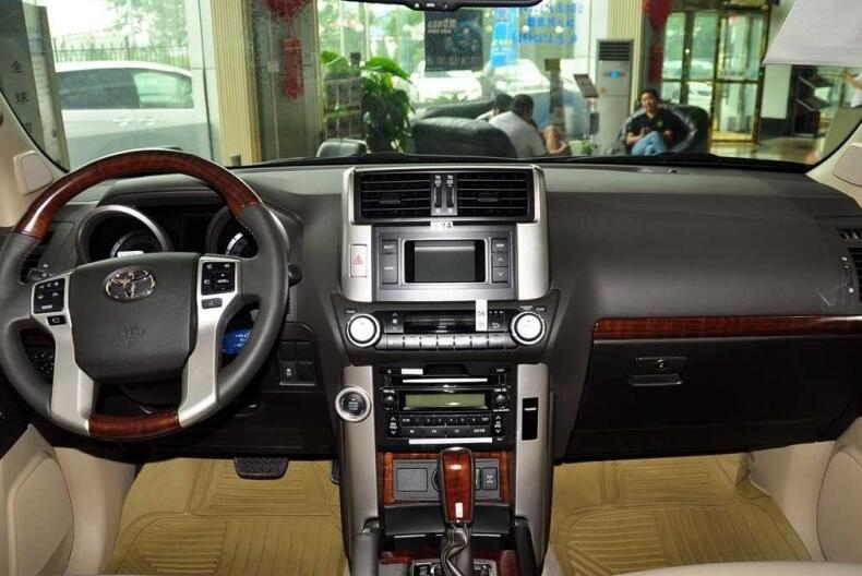 宝马5系和霸道怎么选,12万预算买哪年宝马5系