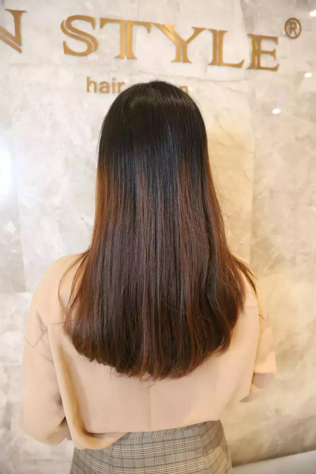 来高德置地这家网红店染发，头发居然变成这样……！