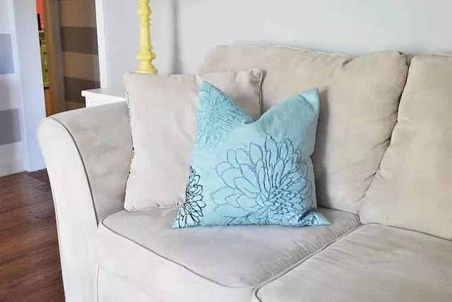 沙发脏了不能拆怎么洗,沙发脏了又不可以拆沙发套