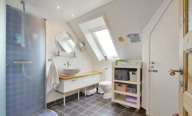 朝西的户型能买吗,售楼小姐说买楼