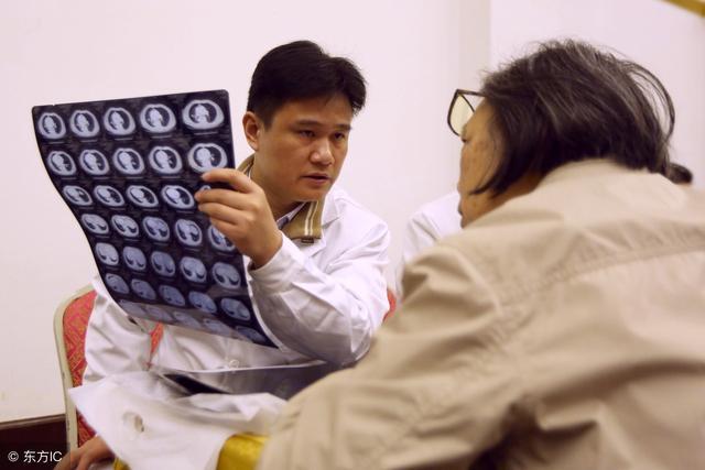 肺癌化疗后反复发烧怎么办,小细胞肺癌化疗后发烧危险吗