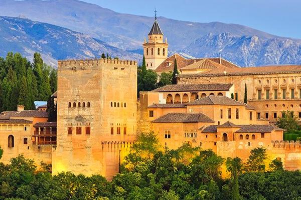 外国房产税怎么征收,国外实行房产税对房价的影响