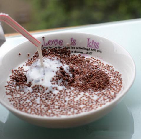 小药店里的它擦脸一周后皮肤白嫩,睡前用它擦脸3天皮肤变年轻