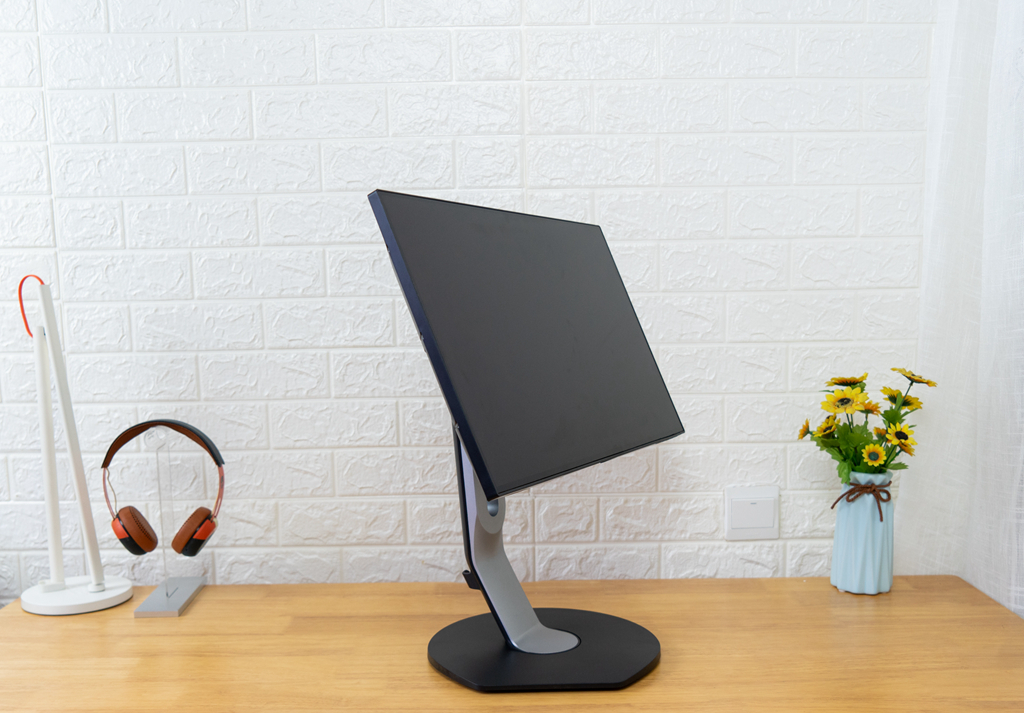 飞利浦42英寸防烧屏oled4k评测,飞利浦27寸165hz曲面屏画质怎么样