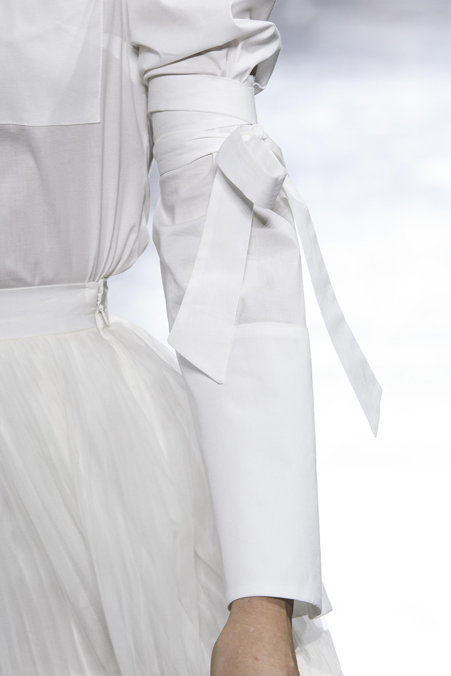 内含福利｜米兰时装周C位出道的九零后中国女孩