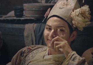 毛孔粗大十大救星,毛孔粗大浮粉原因及解决方法