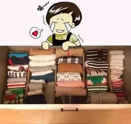 如何在卧室打造衣帽间,怎么在卧室设计一个小衣帽间