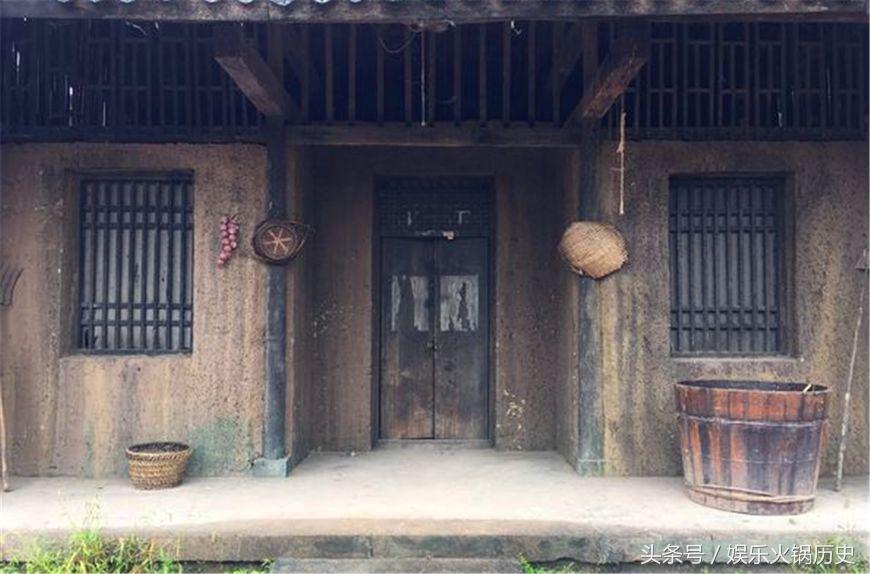 老家盖房屋顶有什么讲究吗,农村盖房咬牙代表什么