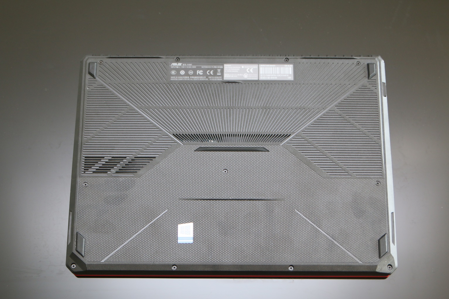 华硕飞行堡垒6plus,华硕飞行堡垒6能加固态吗