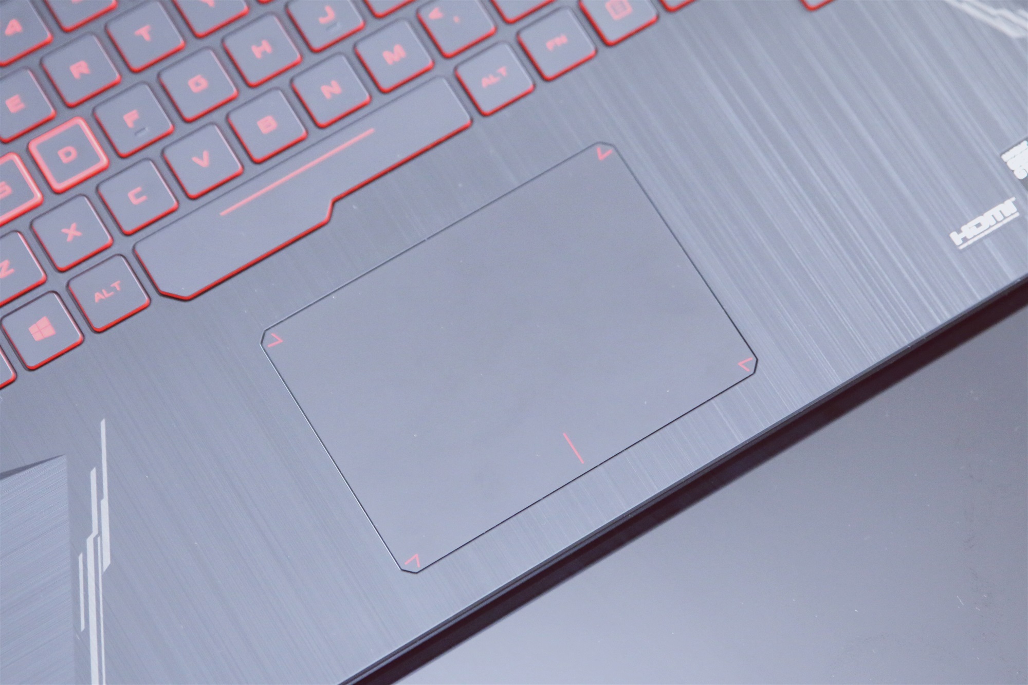 华硕飞行堡垒6plus,华硕飞行堡垒6能加固态吗