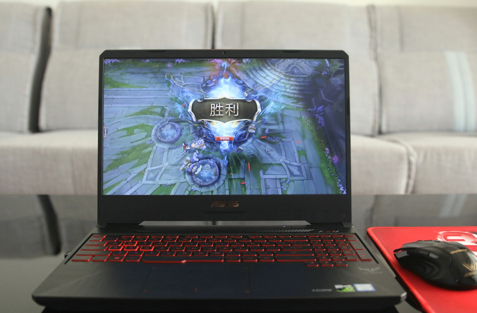 华硕飞行堡垒6plus,华硕飞行堡垒6能加固态吗