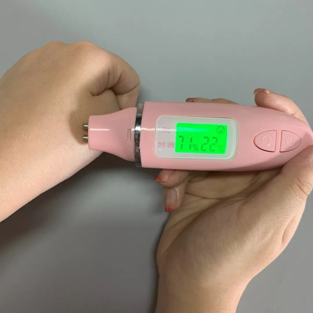 化妆后卸妆为什么会显老,化妆烂脸