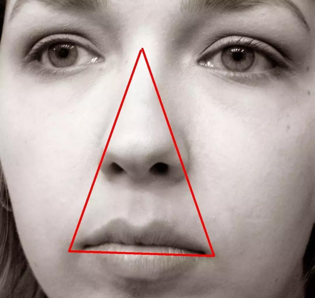 抠出来的鼻屎不要丢,隔壁家的小孩都馋哭了