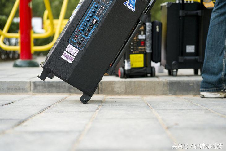 广场舞便携式话筒音箱户外,新款升级便携广场舞音箱