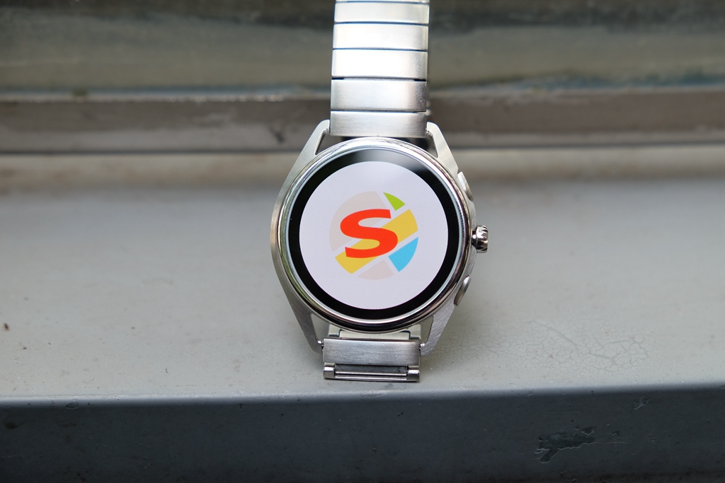 3990元的真智能手表贵吗？阿玛尼ART5006：奢华与智能的巧妙结合