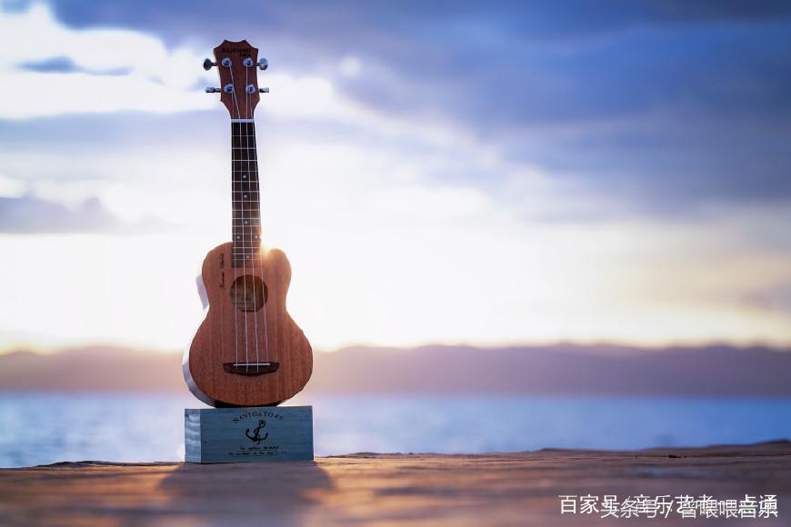 自学尤克里里零基础指法,新手尤克里里怎么才能学会弹唱