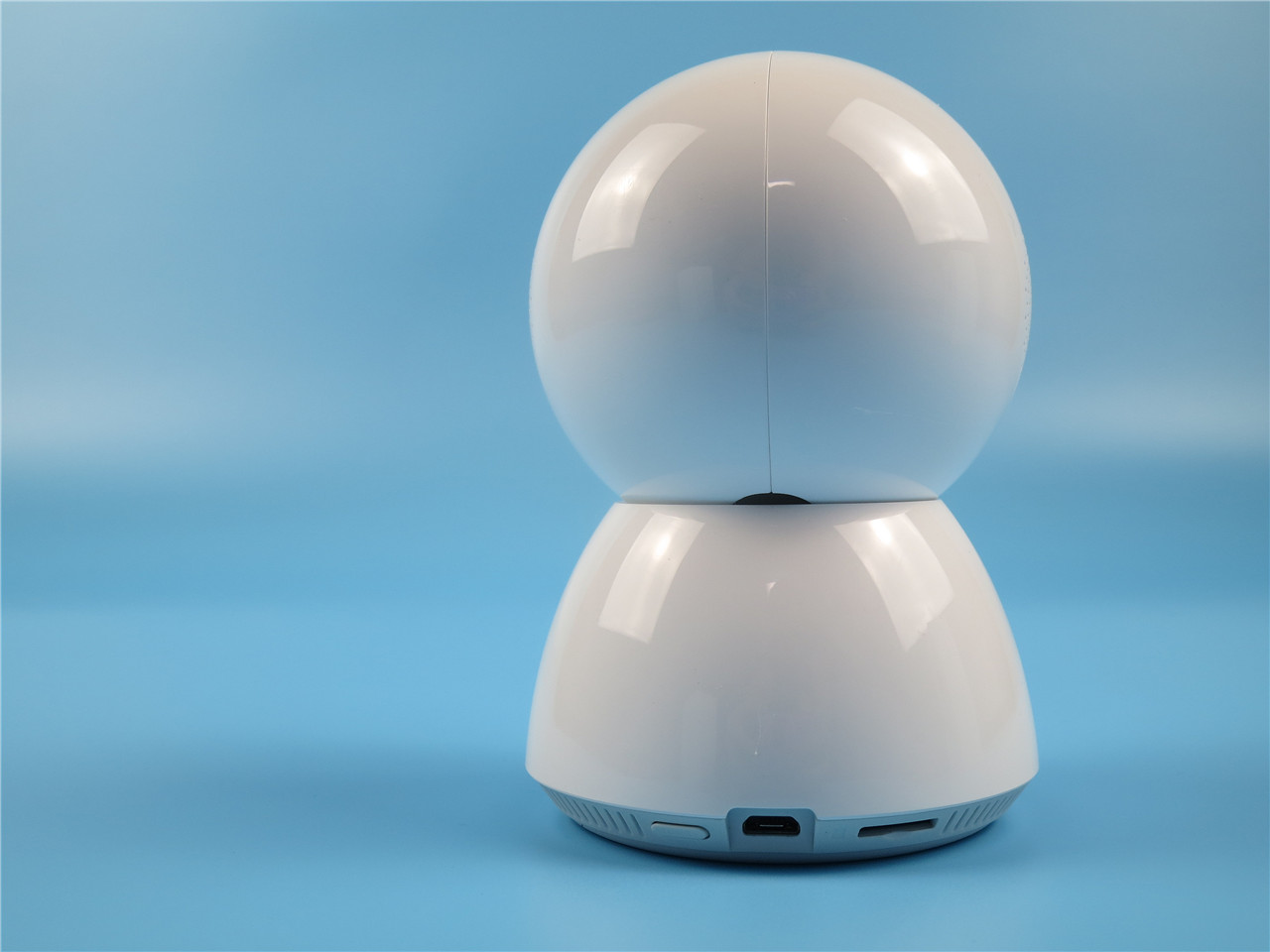 「超逸酷玩」小爱同学和蓝牙网关小白智能摄像机增强版都支持