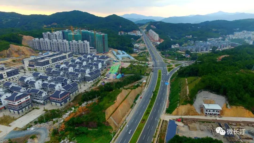 现任长汀县委书记廖深洪,长汀县原县委书记廖深洪