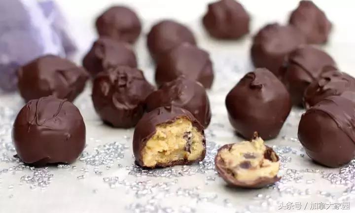 加拿大幼儿园校车司机给幼童吃自已精液食物，还拍成视频！