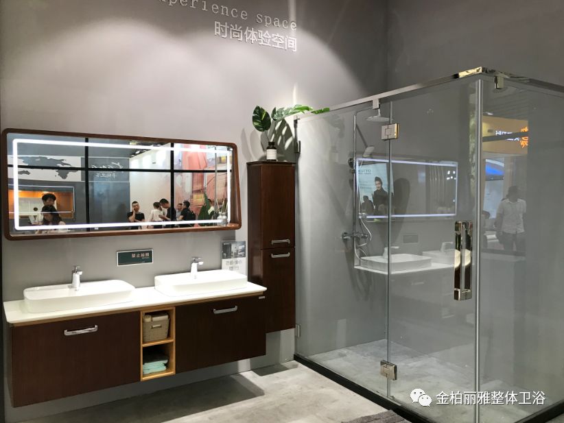 金柏丽雅消毒杀菌浴室柜,金柏丽雅卫浴是几线品牌