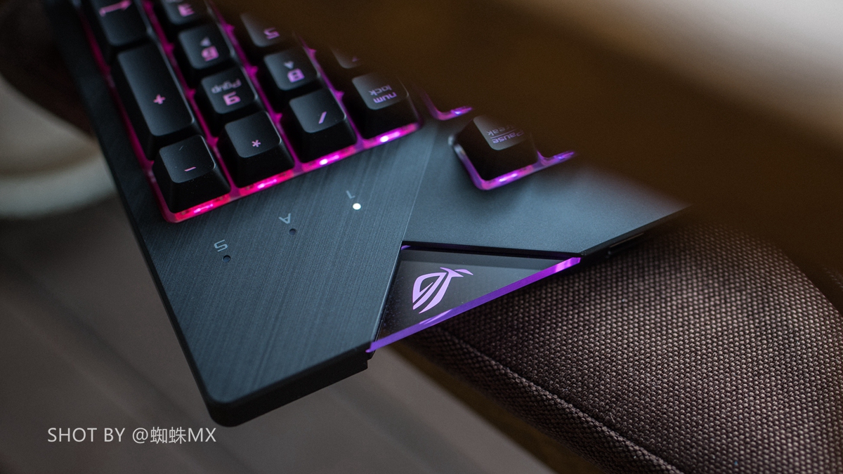 rogstrixflare有线机械键盘拆卸,rogstrixflare机械键盘