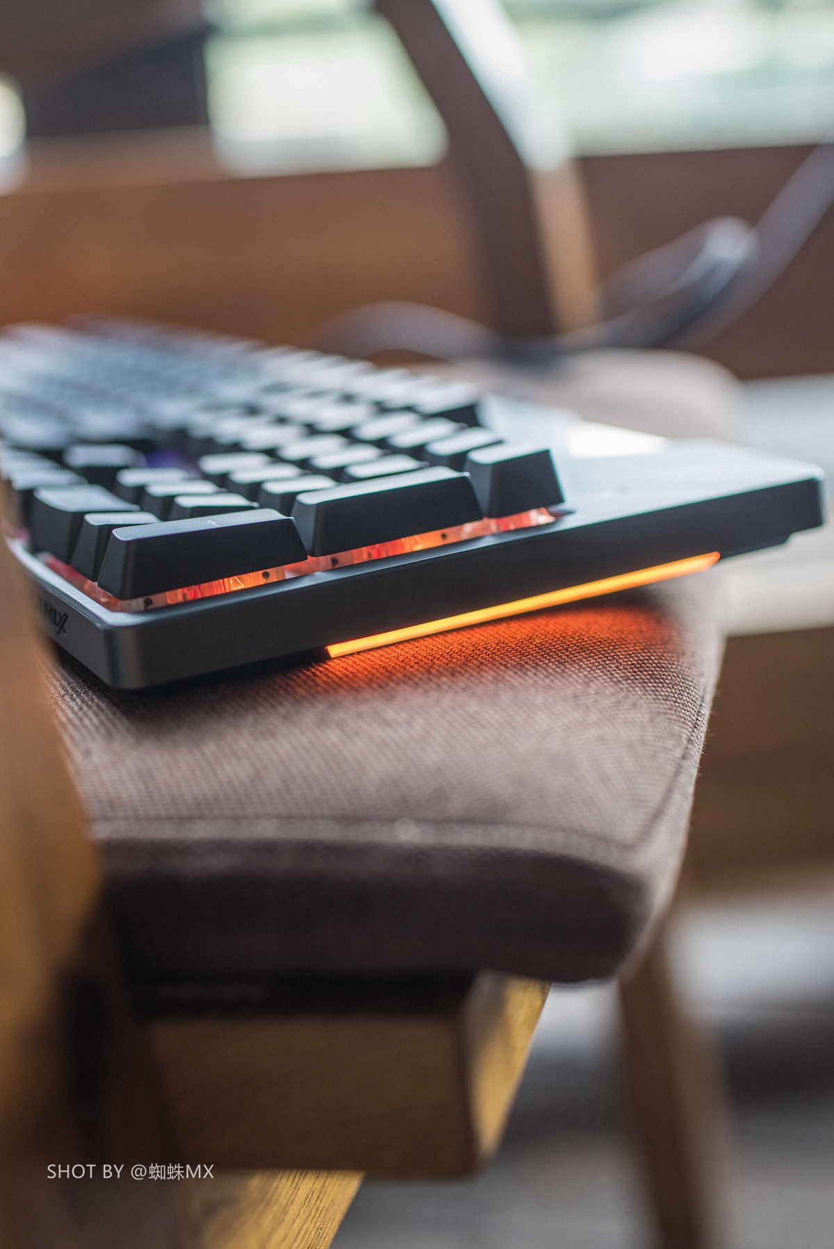 rogstrixflare有线机械键盘拆卸,rogstrixflare机械键盘