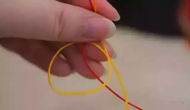 文玩手串串珠怎么打结,文玩手串水晶弹力绳子打结方法