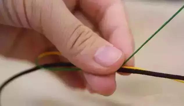 文玩手串串珠怎么打结,文玩手串水晶弹力绳子打结方法